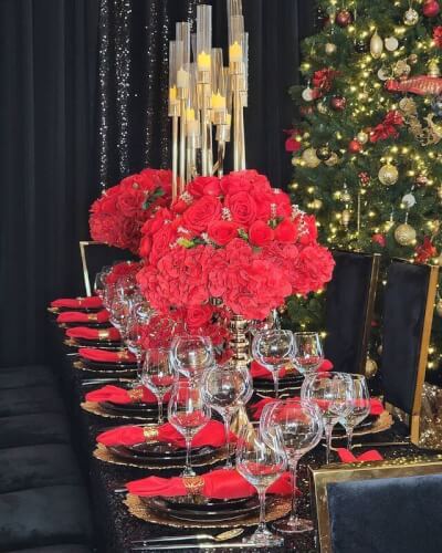 Flamboyant Tabescape With Tablecloth, Candle Holders, Chargers, Plates, Napkins, & Flowers