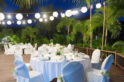Fabulous Outdoor Wedding Setting using Tablecloth, Chair Covers, Chair Sashes, Table Napkin and Char