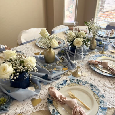 Mesmerizing Table Décor With Table Linens, Floral, Vases, Napkins, Chargers, Cutlery, & Chair Covers